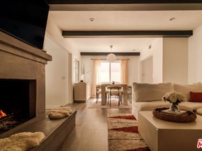 23262 Ostronic Drive, Woodland Hills CA 91367