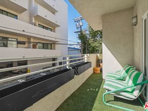11831 Avon Way 202, Los Angeles CA 90066