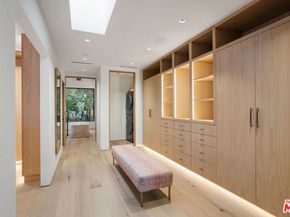 12309 Viewcrest Road, Studio City CA 91604