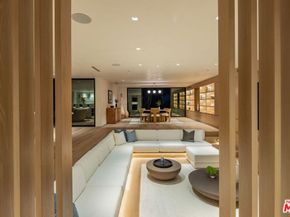 12309 Viewcrest Road, Studio City CA 91604