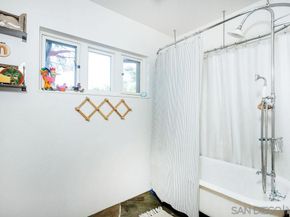 255 Hillside Place, El Cajon CA 92021