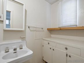 2421 Brant Street, San Diego CA 92101