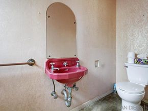 2421 Brant Street, San Diego CA 92101