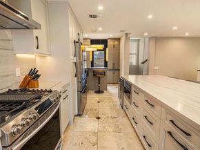 7355 Fay Avenue, La Jolla CA 92037