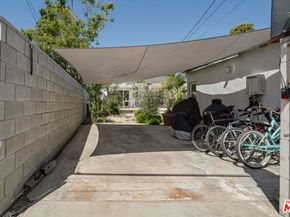 814 Angelus Place, Venice CA 90291