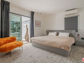 814 Angelus Place, Venice CA 90291