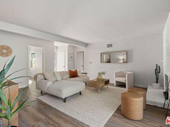 10601 Foothill Boulevard, Sylmar CA 91342