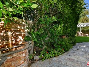 3661 El Encanto Drive, Calabasas CA 91302