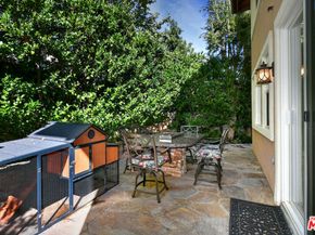 3661 El Encanto Drive, Calabasas CA 91302