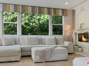 3661 El Encanto Drive, Calabasas CA 91302