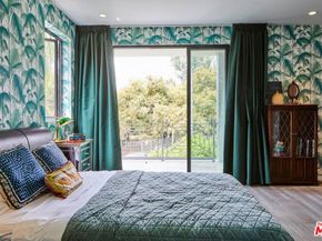 1724 N Sierra Bonita Avenue, Los Angeles CA 90046