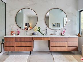 1724 N Sierra Bonita Avenue, Los Angeles CA 90046