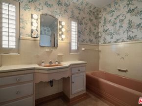 14900 Camarosa Drive, Pacific Palisades CA 90272