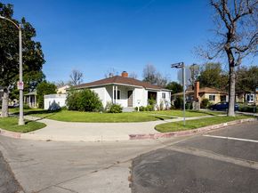 15525 Sylvan Street, Van Nuys CA 91411