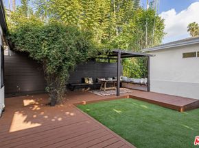 1506 N Benton Way, Los Angeles CA 90026