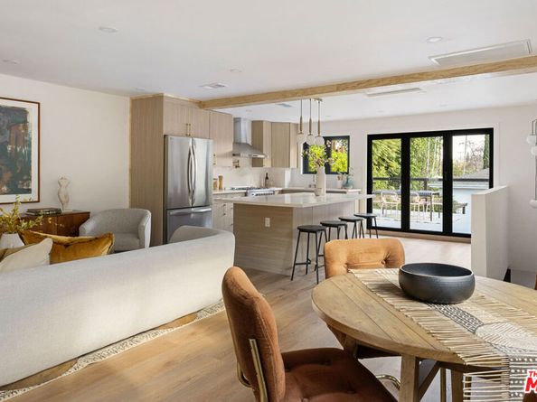 1506 N Benton Way, Los Angeles CA 90026