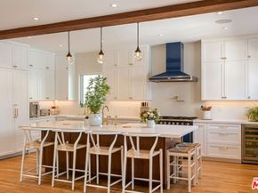 128 Roma Court, Marina Del Rey CA 90292