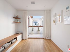 128 Roma Court, Marina Del Rey CA 90292