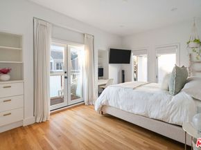 128 Roma Court, Marina Del Rey CA 90292