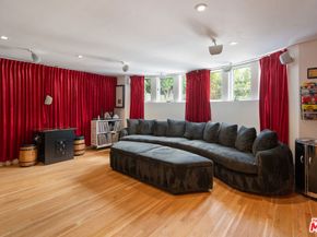 128 Roma Court, Marina Del Rey CA 90292