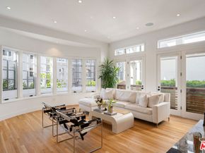 128 Roma Court, Marina Del Rey CA 90292