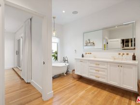 128 Roma Court, Marina Del Rey CA 90292