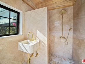 180 S Vista Street, Los Angeles CA 90036