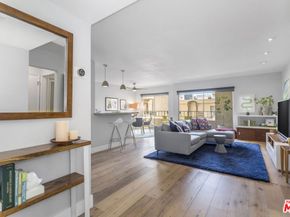 1221 N Kings Road 208, West Hollywood CA 90069