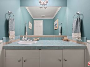 3859 Mandeville Canyon Road, Los Angeles CA 90049