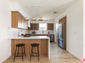 1233 N June Street, Los Angeles CA 90028