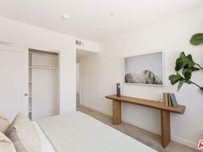 1233 N June Street, Los Angeles CA 90028