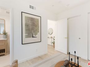 1233 N June Street, Los Angeles CA 90028