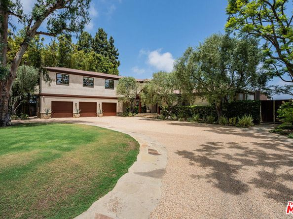 2232 Stradella Road, Los Angeles CA 90077