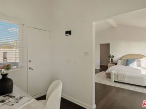 143 Ocean Avenue Ext, Santa Monica CA 90402