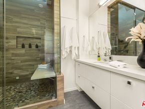 630 Rose Avenue 5, Venice CA 90291