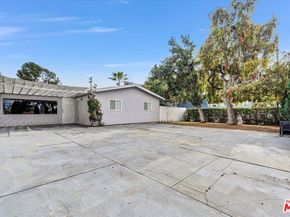 4669 W Olympic Boulevard, Los Angeles CA 90019