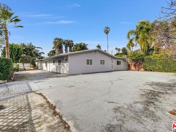 4669 W Olympic Boulevard, Los Angeles CA 90019