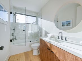 3985 Mclaughlin Avenue, Los Angeles CA 90066