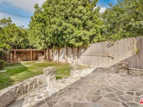 11261 Blix Street, North Hollywood CA 91602