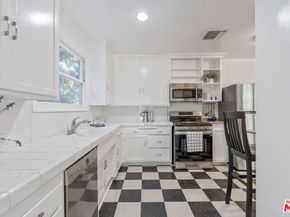 3031 S Bentley Avenue, Los Angeles CA 90034