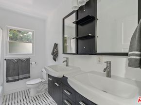 3031 S Bentley Avenue, Los Angeles CA 90034