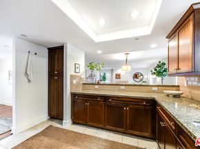 7249 Franklin Avenue 203, Los Angeles CA 90046