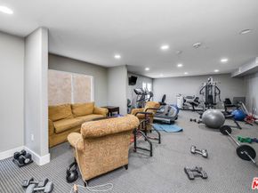 7249 Franklin Avenue 203, Los Angeles CA 90046