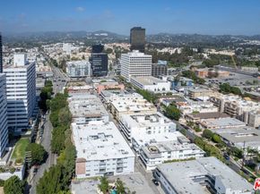 1262 S Barrington Avenue 204, Los Angeles CA 90025