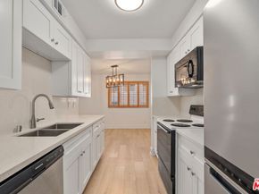 1262 S Barrington Avenue 204, Los Angeles CA 90025