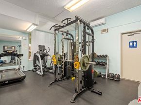 1262 S Barrington Avenue 204, Los Angeles CA 90025