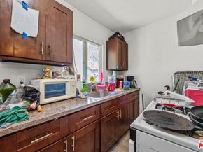 1325 E Adams Boulevard, Los Angeles CA 90011