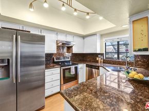 1313 Valley View Road 213, Glendale CA 91202