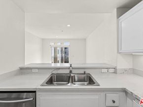 13200 Pacific Promenade 351, Playa Vista CA 90094