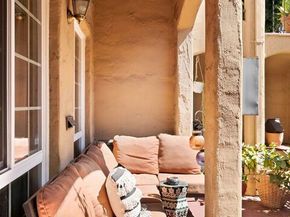 4253 Franklin Avenue, Los Angeles CA 90027